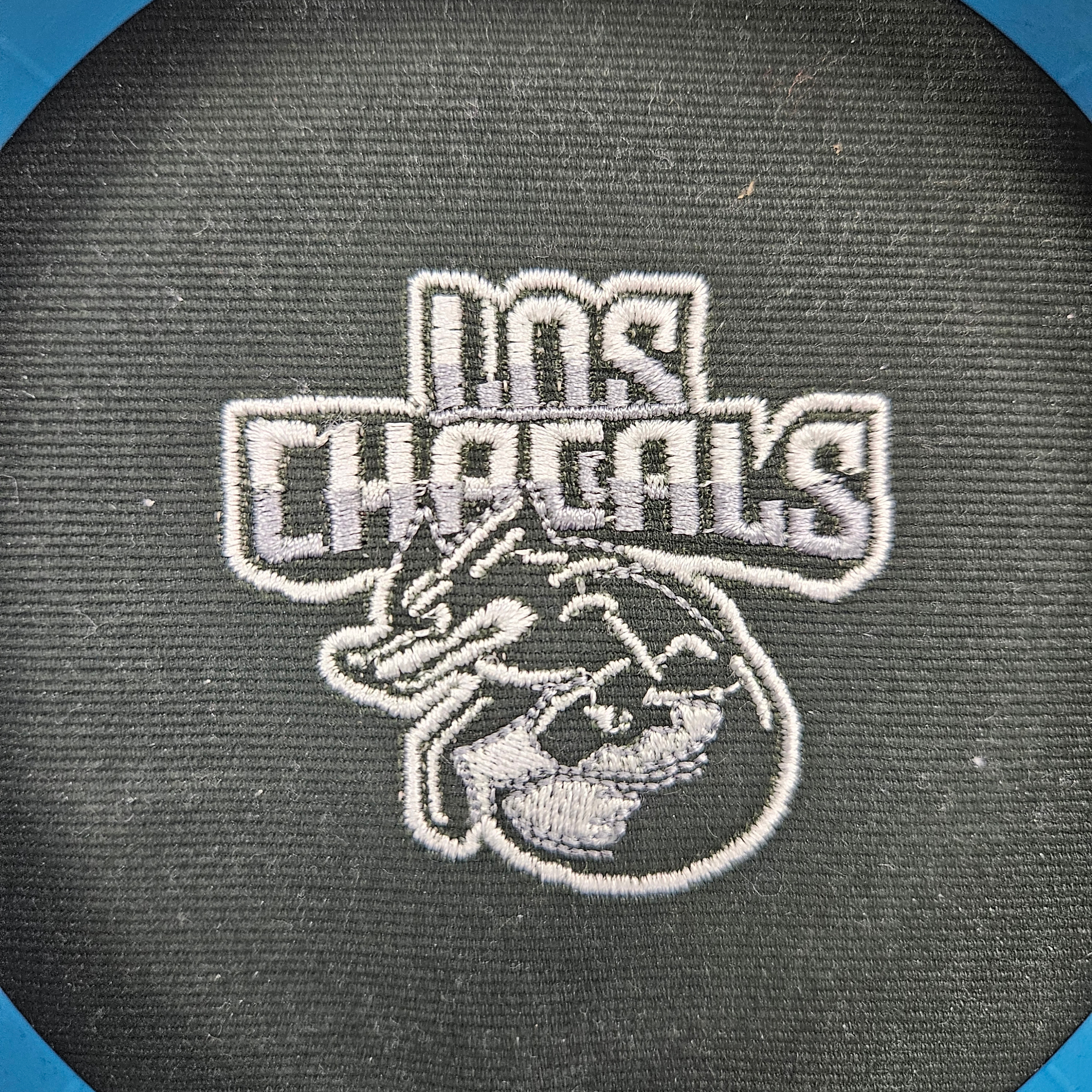 Détails_Broderie_Casquette_Los_Chacals